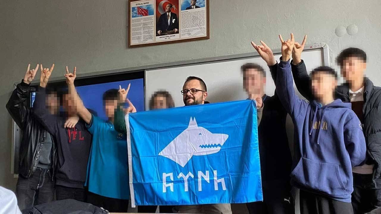Turkish public school teacher, students throw nationalist hand sign in class