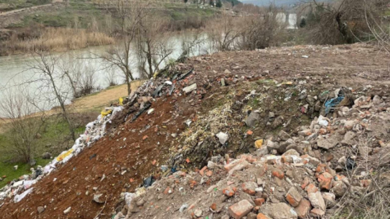UNESCO heritage site in Turkey's Diyarbakır suffers from unmonitored debris dumping