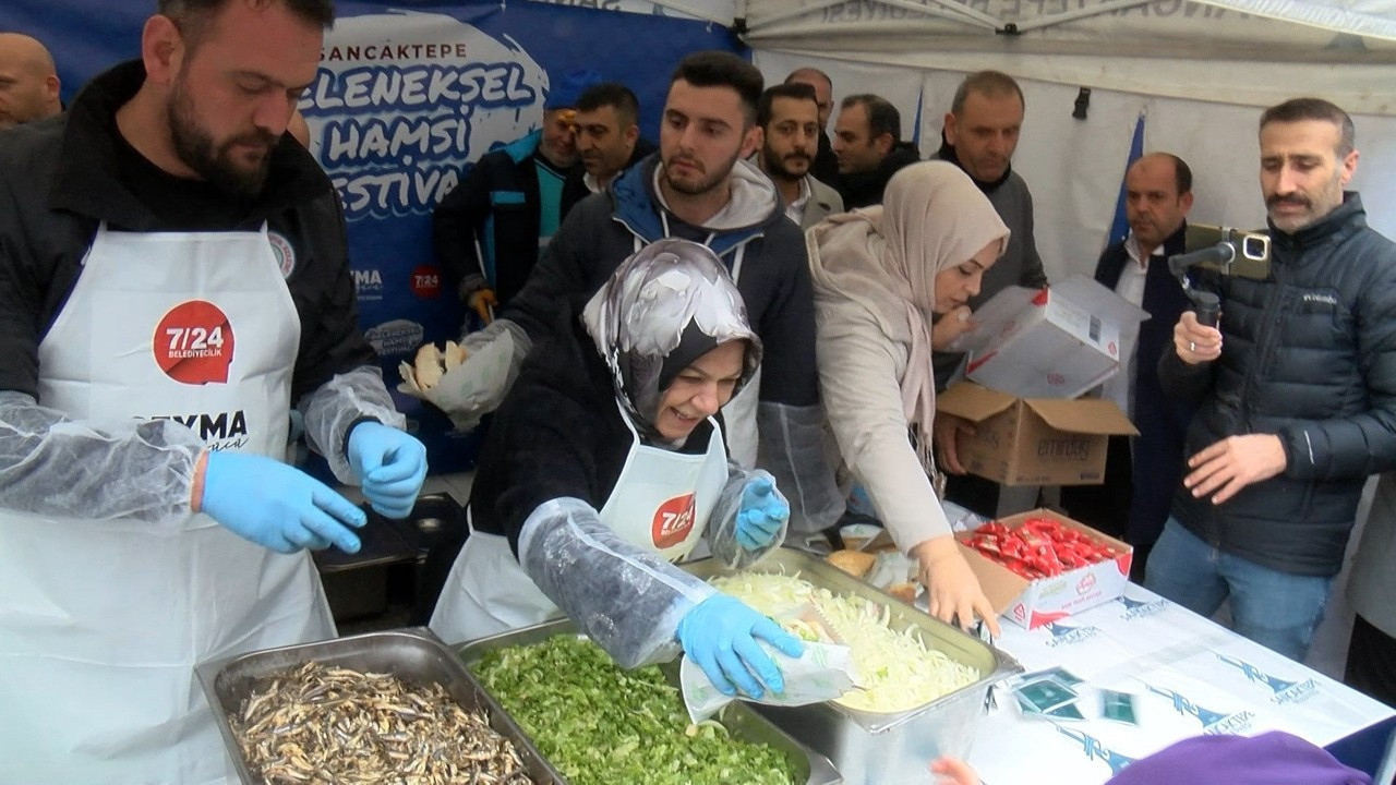 Five tons of fish consumed in anchovy festival in Istanbul