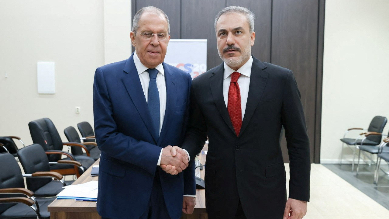 Turkish FM Fidan meets Russian counterpart Lavrov in Russia
