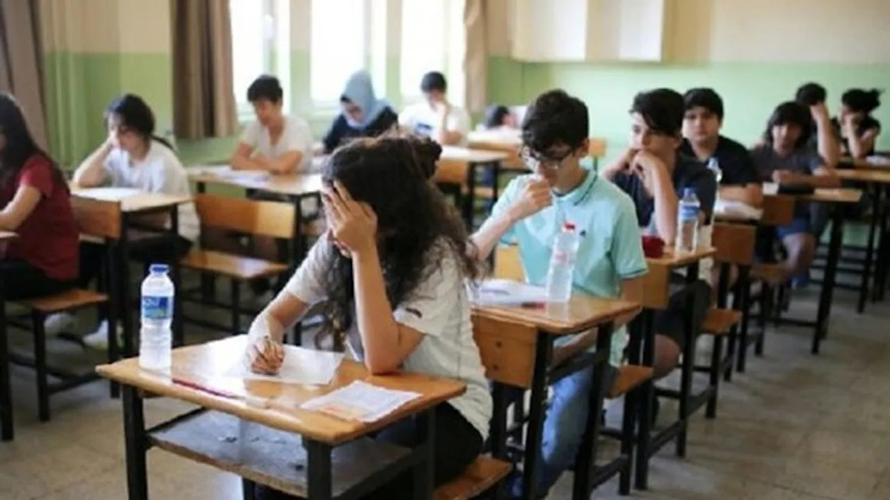 Education ministry reintroduces grade retention for high schoolers