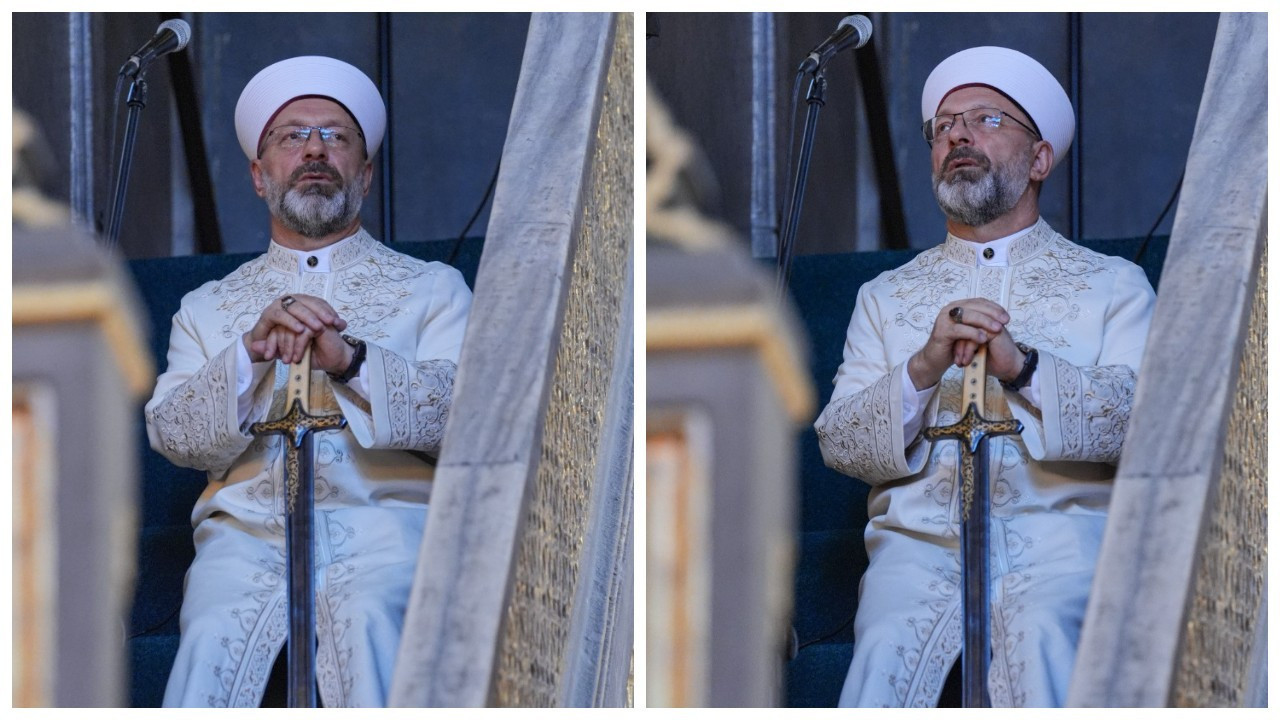 Top Turkish cleric delivers Friday sermon at Hagia Sophia with a sword