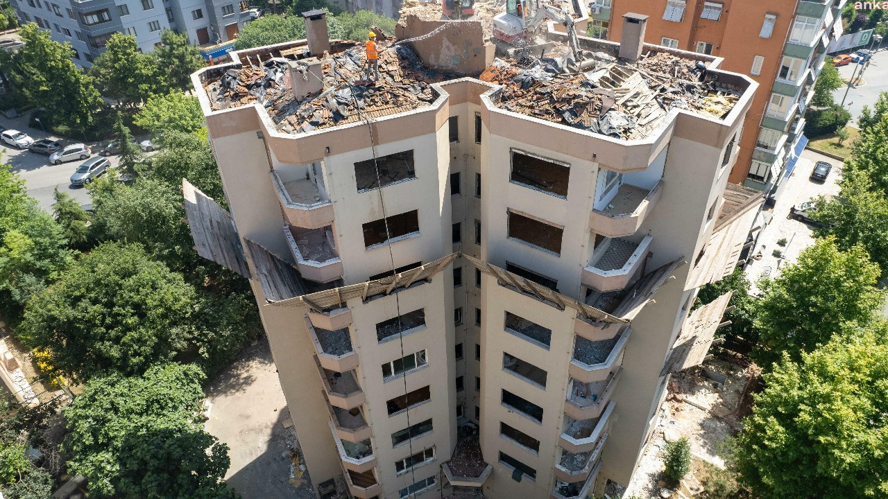 Some 200k buildings in Istanbul could crumble without earthquake 