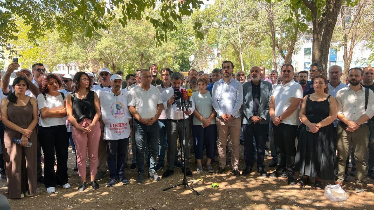 Diyarbakır civil society rallies for World Peace Day, urges Kurdish resolution, ceasefire