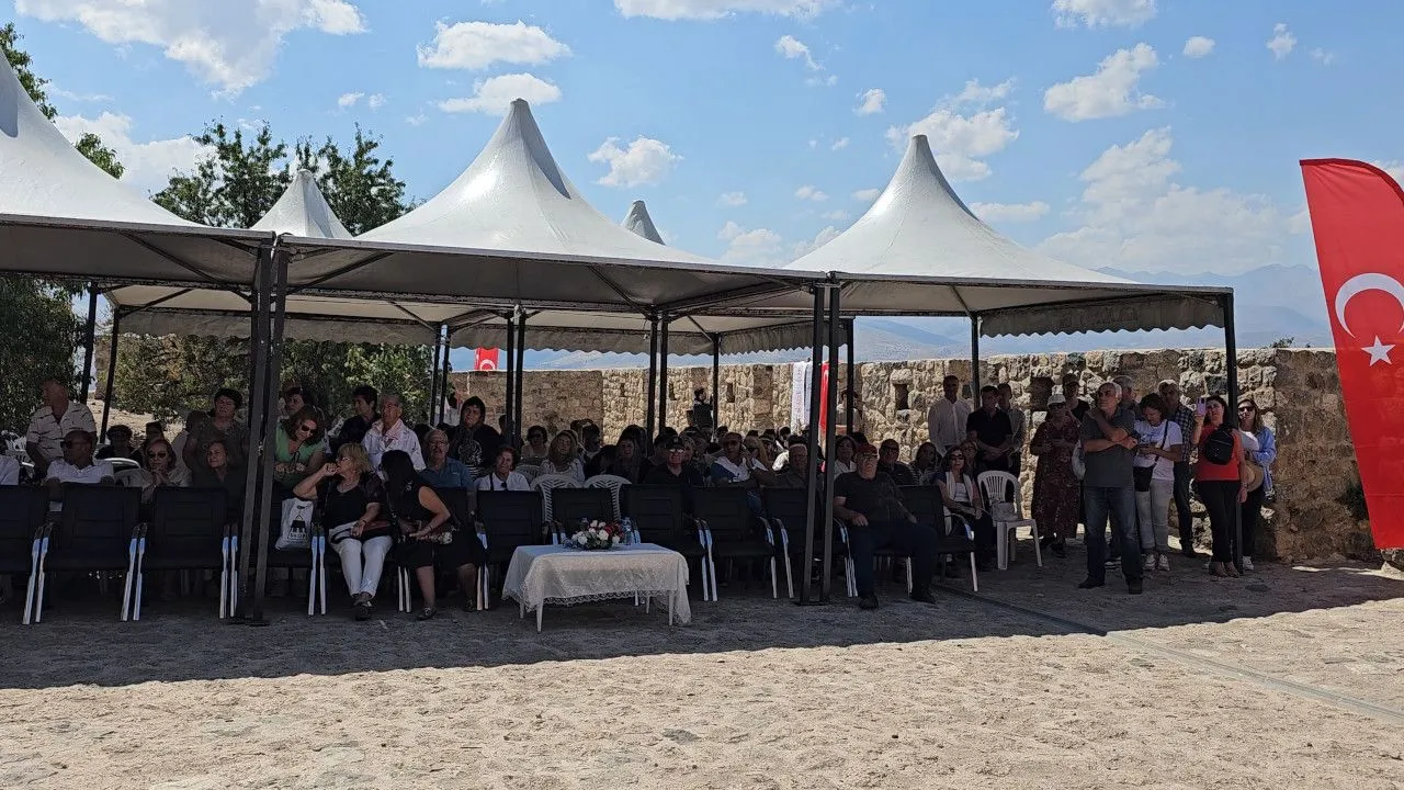 12th annual mass held at Armenian Cathedral of Holy Cross in Akhtamar Island after reopening - Page 4