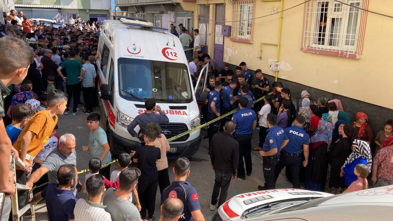 Turkish man kills wife, 4 children, then dies by suicide