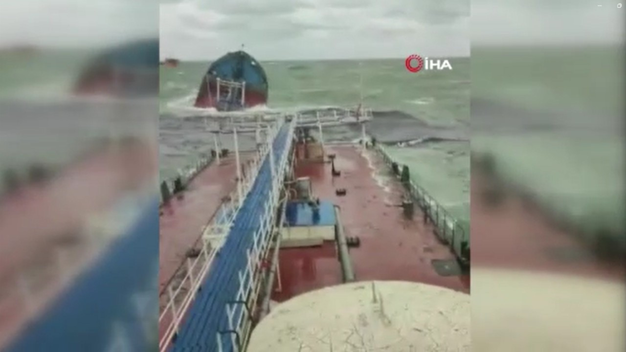 Two Russian oil tankers sink in Black Sea, raising pollution concerns