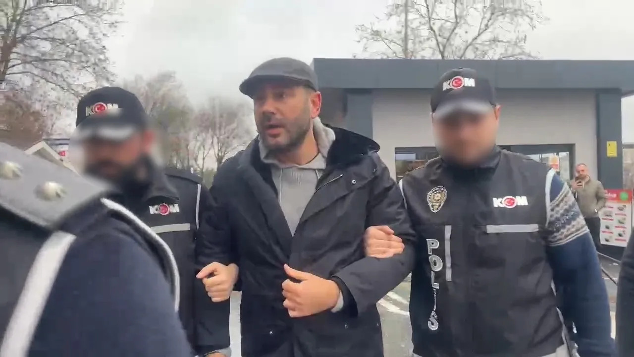 Istanbul in turmoil: Main opposition mayor of one of megacity's biggest districts detained