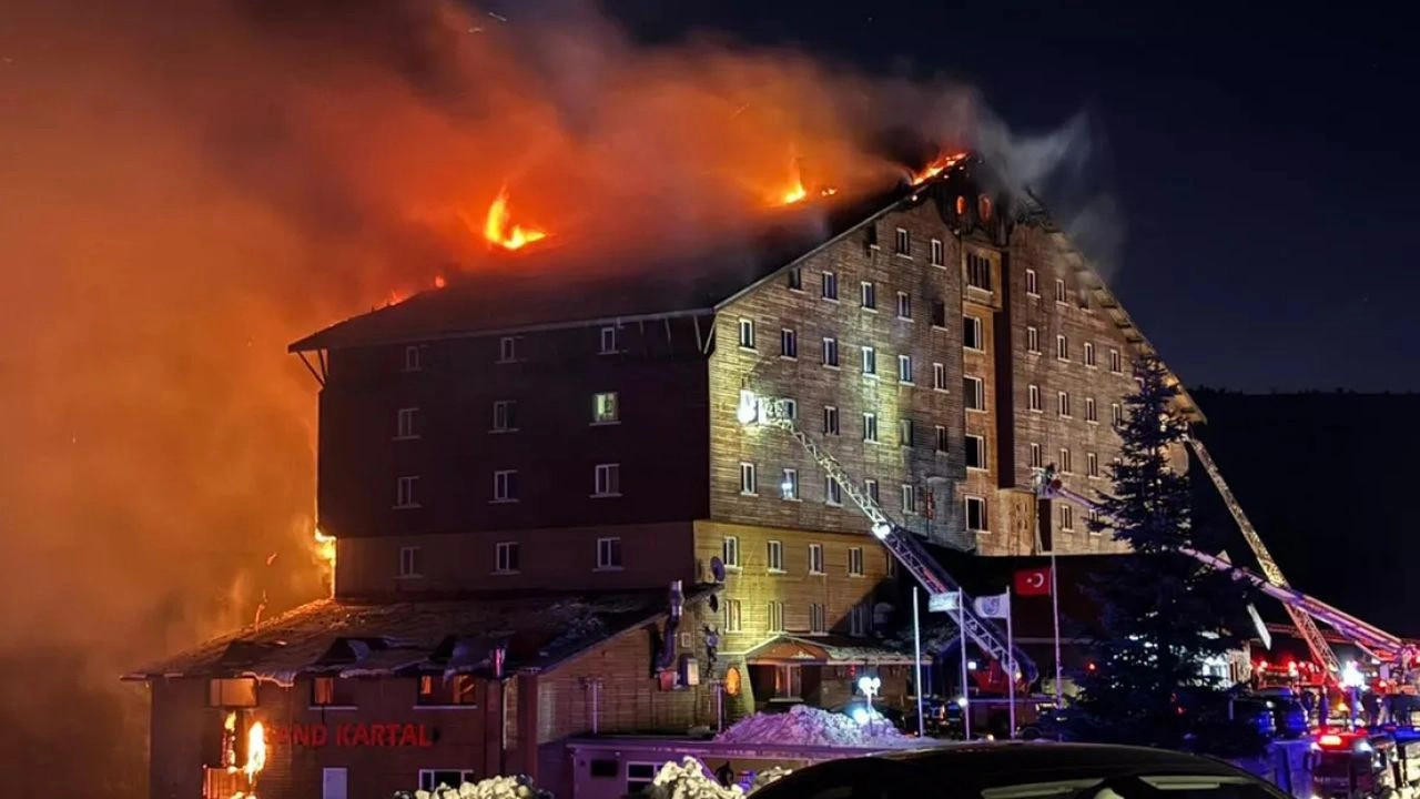 Hotel fire triggers political blame game between gov't, opposition