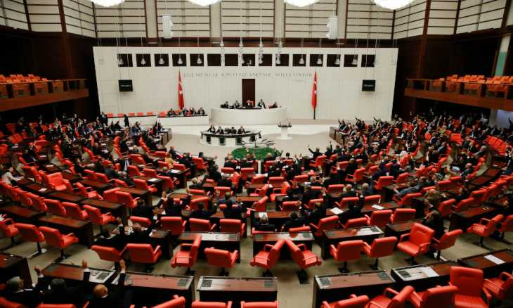 Turkish parliament approves motion on Iraq, Syria ahead of military op