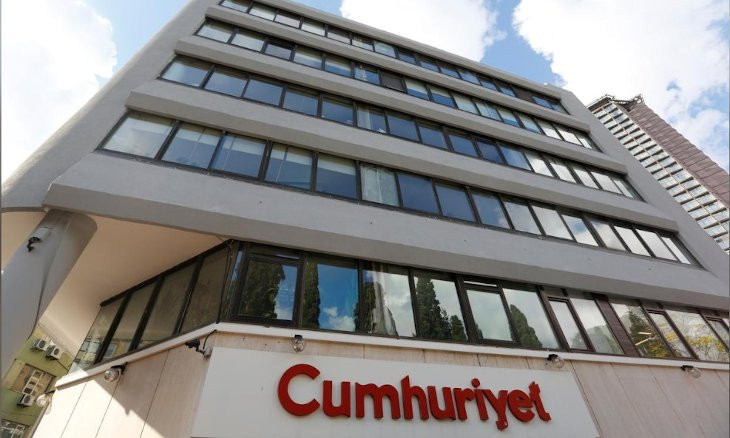 Lawyers seek repetition of hearing in Cumhuriyet case