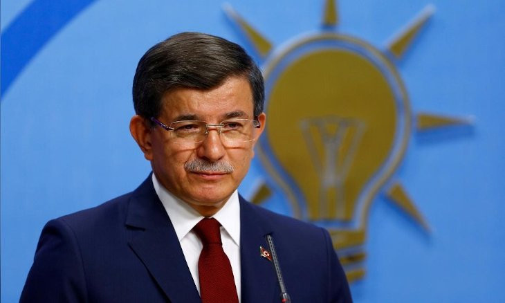 Davutoğlu submits formal application to found new party
