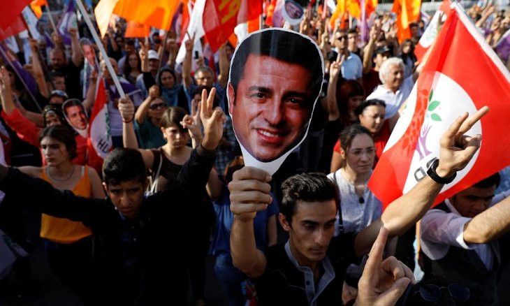 Former HDP co-chair Demirtaş barred from reading his own interview in jail