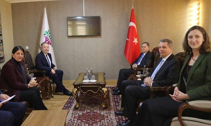 Turkey's pro-Kurdish party co-chairs meet US envoy