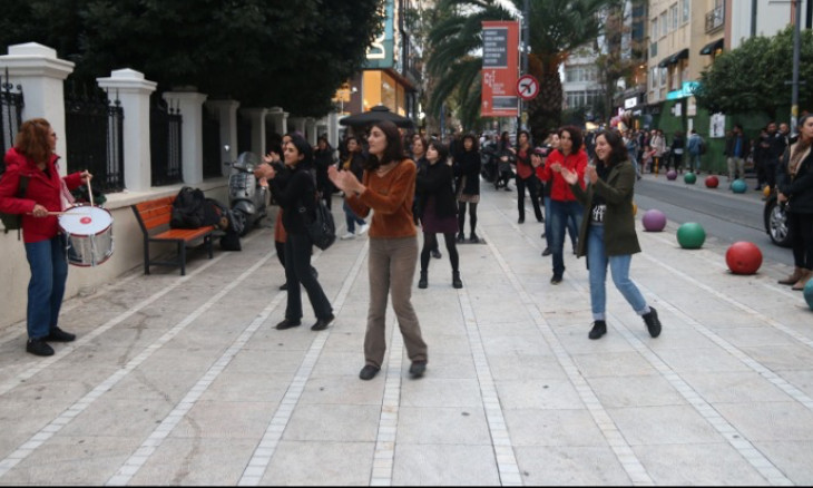 Turkish women perform Chilean feminist group's dance in Istanbul to protest abuse