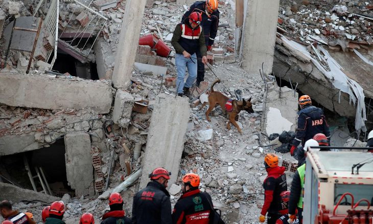 AKP, MHP vote down motion calling for inquiry into earthquake taxes