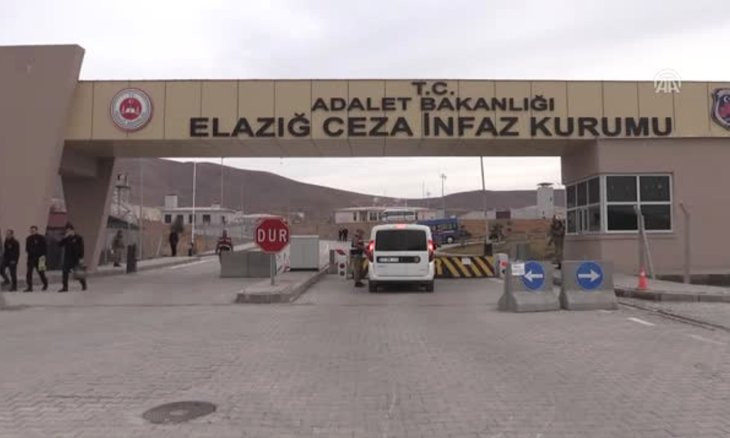 Elazığ jail pressures political prisoners to wear ID card reading 'convicted of terrorism'