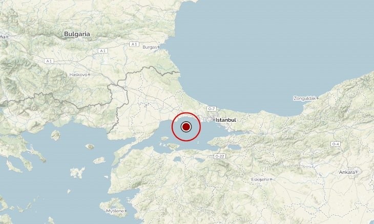Magnitude 4.8 earthquake jolts Istanbul
