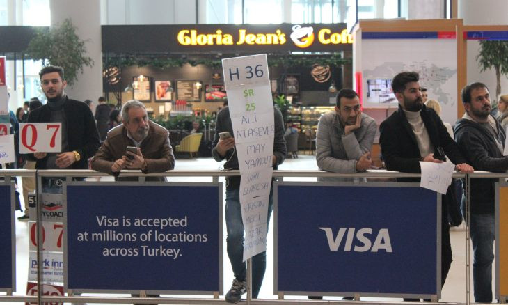 Greeting signs banned at Istanbul Airport