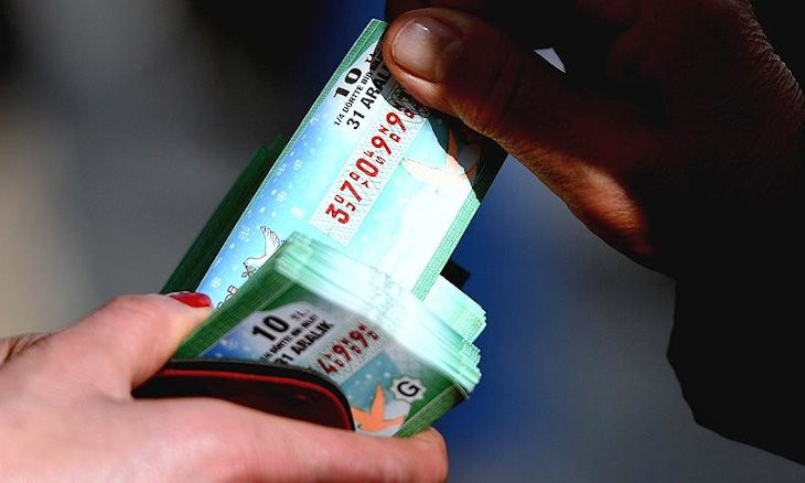 Lottery winner burns ticket worth 20,000 lira