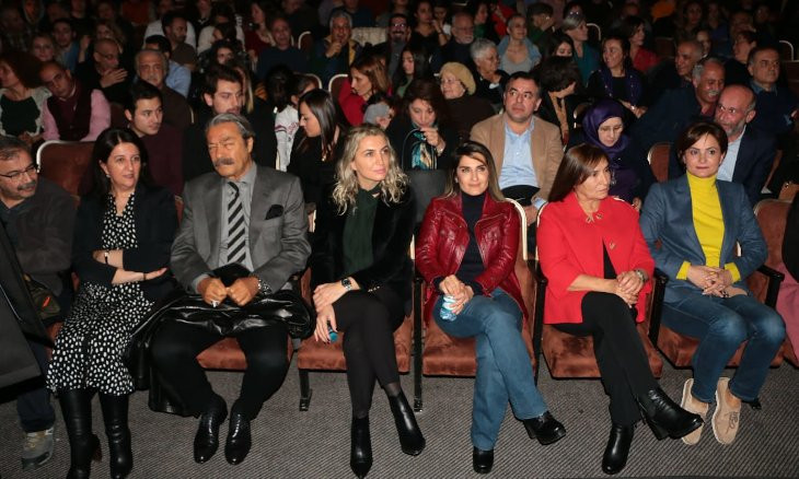 Legendary actor watched Demirtaş's play 'to promote peace'