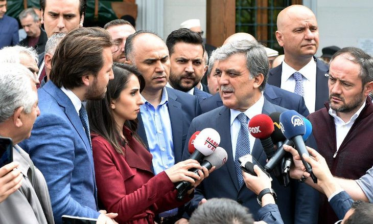 Erdoğan's spokesperson slams former president Gül over remarks on controversial meeting