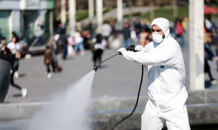 Turkey facing 'a critical week' to curb virus spread, says member of Coronavirus Committee