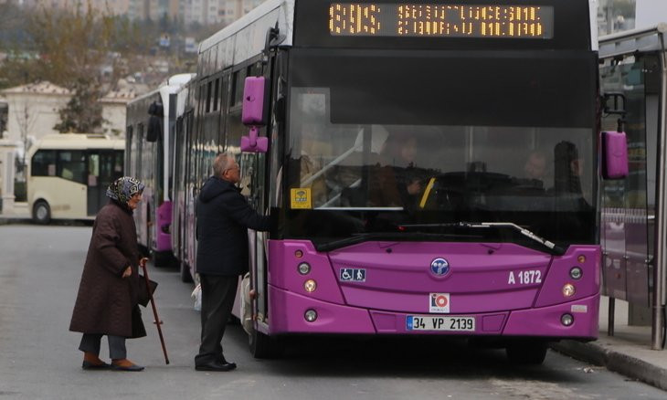 Too many elderly Istanbulites still use public transportation, mayor warns amid coronavirus outbreak