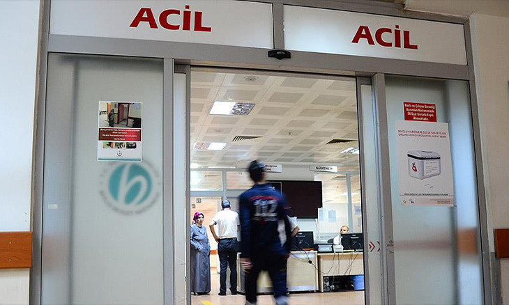 Izmir hospital exiles ER nurse for exposing shortage of personal protective equipment
