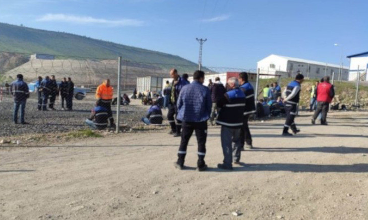Workers protest poor conditions on pro-AKP firm's construction site