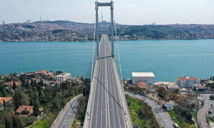 Istanbul falls silent during two-day coronavirus curfew