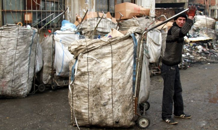 Turkey's recyclable collectors in need of help more than ever amid COVID-19 ban