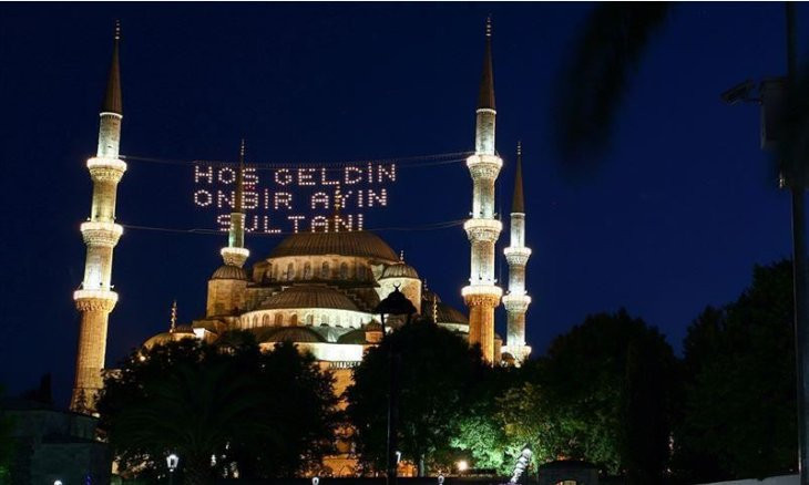 Muslims should still fast during Ramadan despite coronavirus, says Turkey's top religious body