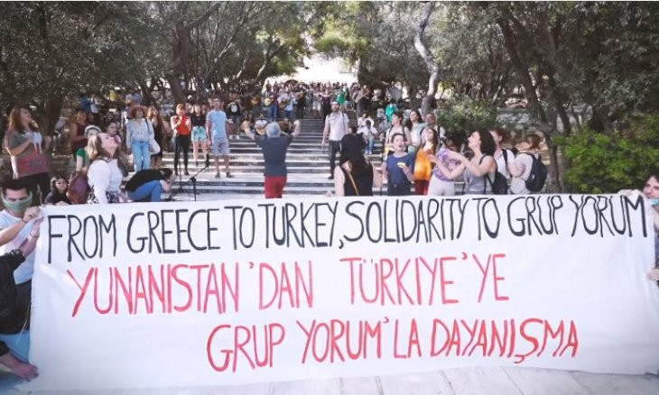 Greek musicians express solidarity with Grup Yorum by singing Gezi Park song