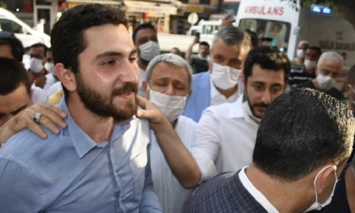 Main opposition CHP's local youth branch head arrested over 'attack on government's aid workers'