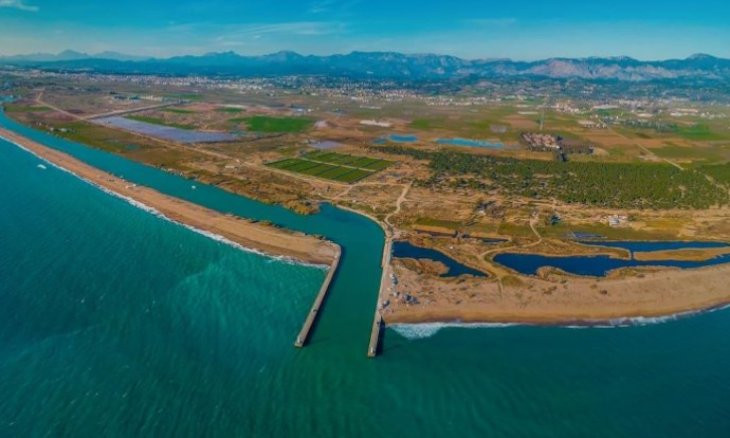 Gov't cancels boat yard project, leases Antalya seaside land for construction of four hotels