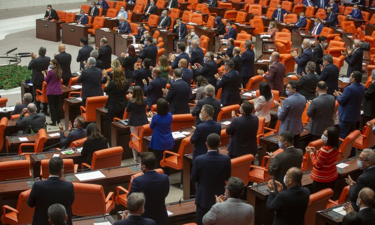 Opposition deputies jailed after losing parliamentary seats