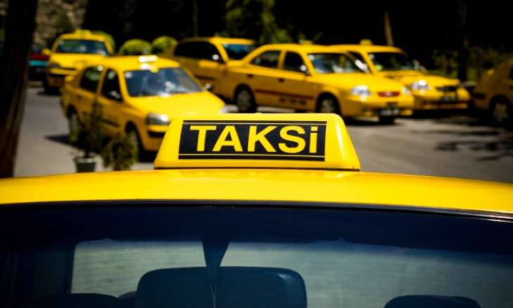 Taxi drivers criticize Istanbul mayor's plan to raise number of licenses