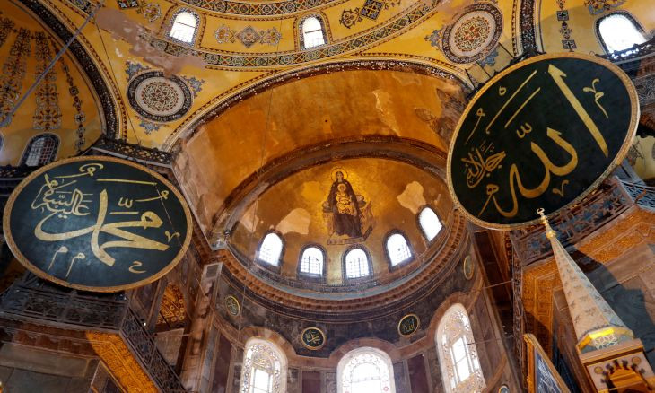 Mosaics, frescoes in Hagia Sophia 'to be covered up with laser lights'