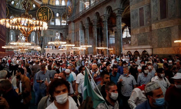 Erdoğan says 350,000 attended Friday prayers at Hagia Sophia amid concerns over COVID-19 spread