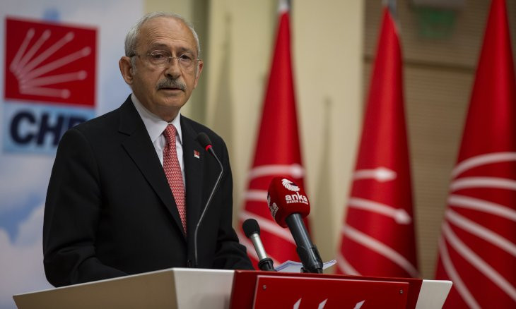 Main opposition CHP chair ordered to pay 556,000 liras to Erdoğan family over offshore money remarks