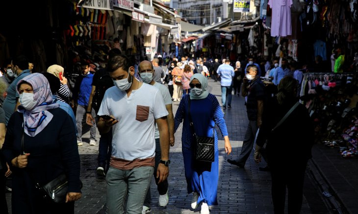 COVID-19 positive individuals to wear electronic bracelets under quarantine in Turkey