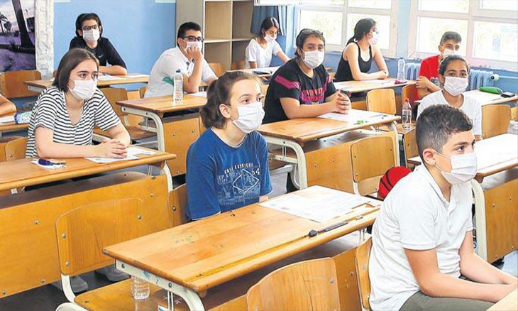 Turkish union reveals 172 schools where COVID-19 detected ahead of school opening