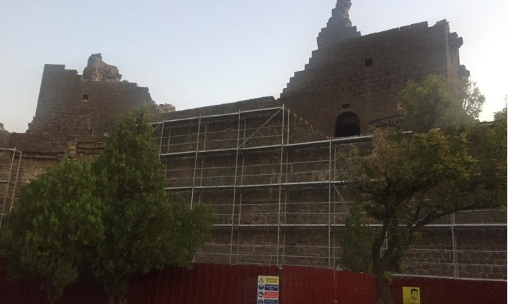 Architects worried that gov't-led restoration of Diyarbakır's ancient walls could prove disastrous