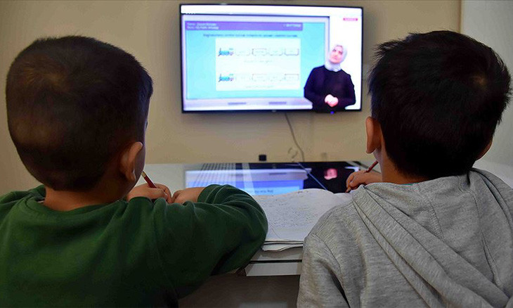 Almost half of low-income Istanbul students lack internet access for classes