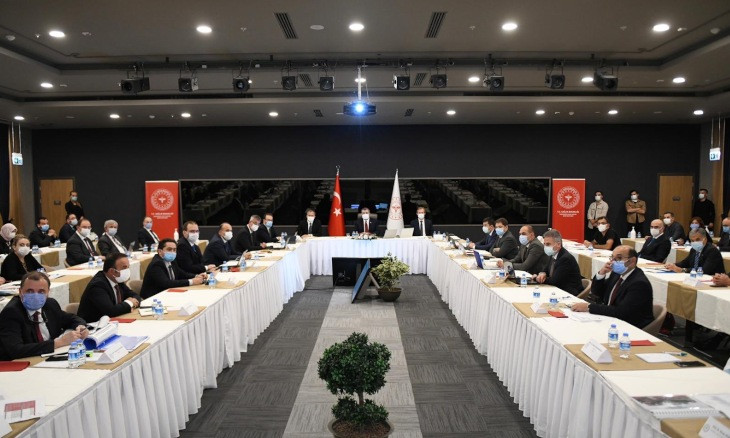 Exclusion of Istanbul Mayor İmamoğlu from COVID-19 provincial meeting draws ire