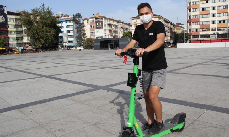 AKP seeks to ban use of electric scooters, bikes for minors under age 15