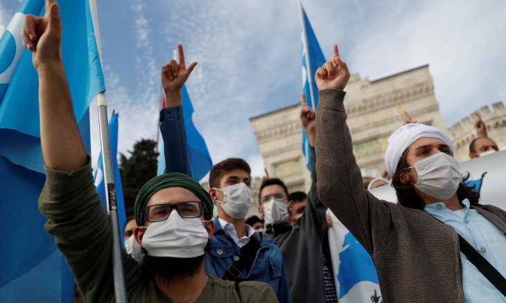 Erdoğan calls on Turks to boycott French goods following war of words with Macron