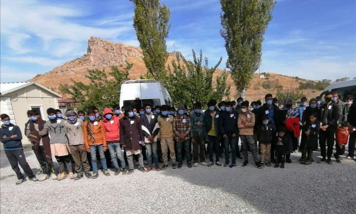 70 migrants struggling to breathe rescued from minivan in Turkey's east