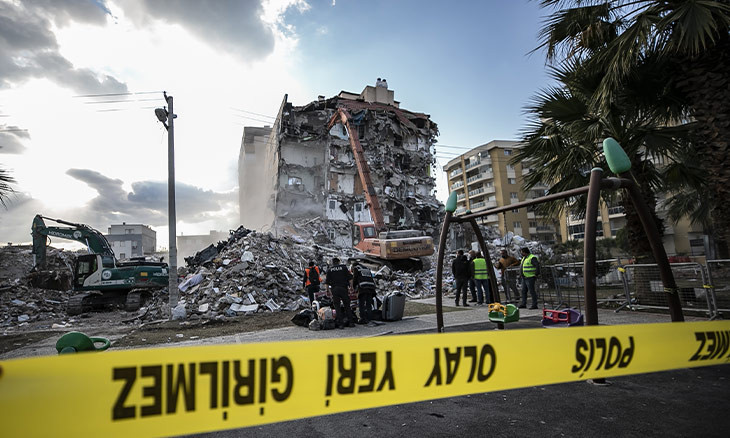 We're used to destruction, Syrian migrants who saved İzmir quake survivors say